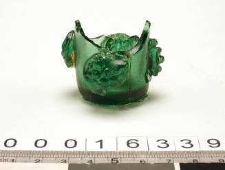 Glass tumbler base from the ZEEWIJK wreck site
