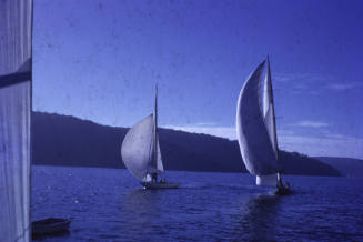 Imag of two boats sailing