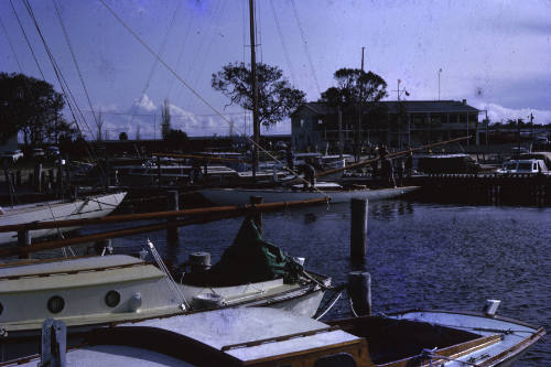 Stepping the mast, Perth