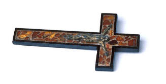 Crucifix belonging to a Lithuanian migrant