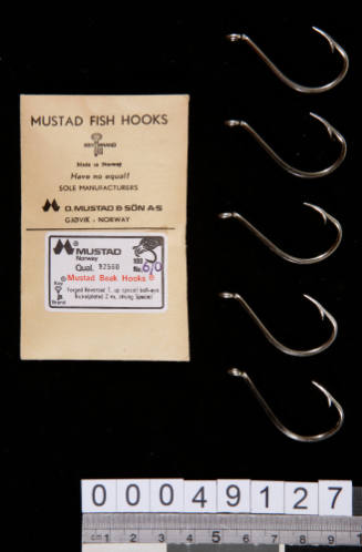 Packet of Mustad-Beak fish hooks size No. 6/0
