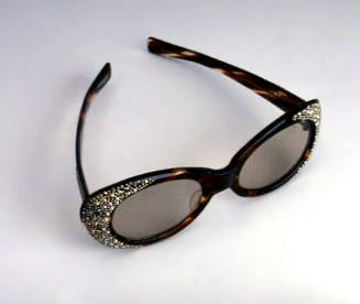 Faux tortoise shell and rhinestone sunglasses