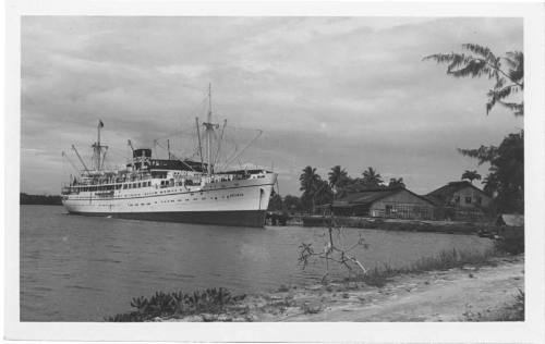 Postcard depicting BULOLO at Madang