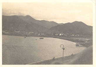 Photograph depicting the coast of Picton, New Zealand