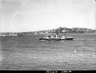 SS CAPTAIN COOK pilot steamer underway on Sydney Harbour
