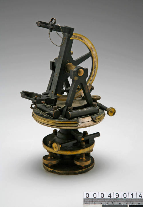 Theodolite belonging to Captain Neitenstein