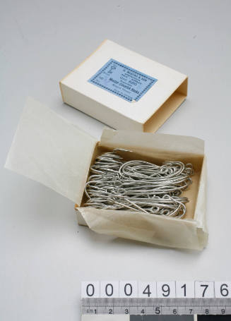 Box of Mustad-Limerick fish hooks size No. 5/0