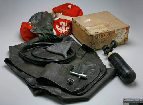 Pirelli rubber dry suit, rebreather unit and accessories
