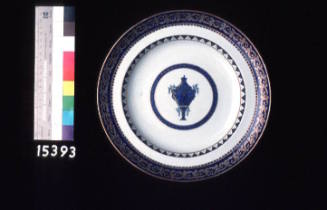 Soup bowl from Chinese export porcelain dinner service