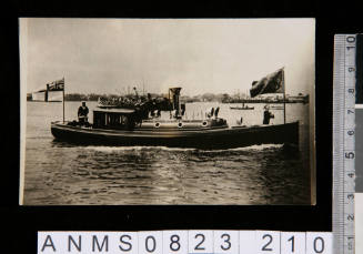 George V arriving by boat to view HMAS AUSTRALIA on 17 July 1928