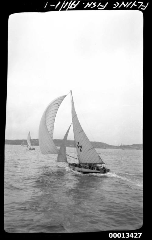 18-foot skiff FLYING FISH on Sydney Harbour