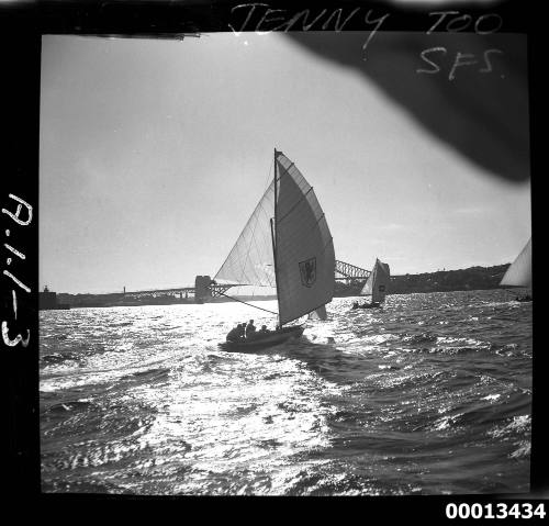 18-foot skiff JENNY TOO on Sydney Harbour