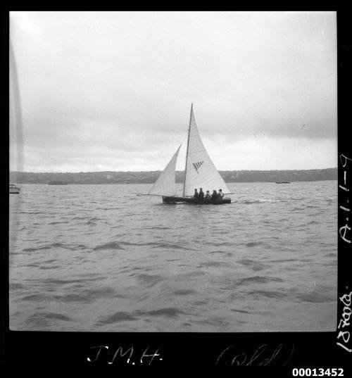 18-foot skiff J.M.H. on Sydney Harbour