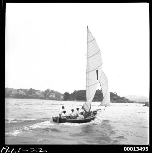 18-foot skiff CULEX III on Sydney Harbour