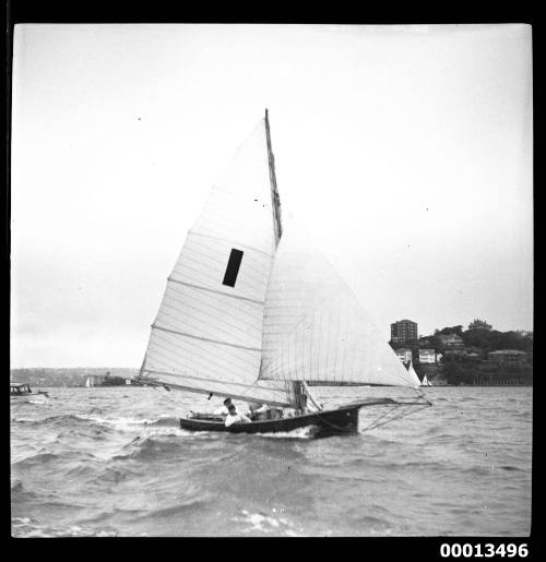 18-foot skiff CULEX III on Sydney Harbour