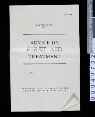 Advice on First Aid Treatment booklet from Wilhelmsen Lines "Motorist's First Aid" kit 00049744