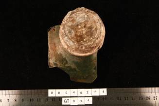 Bottle cap with glass neck from the wreck of the VERGULDE DRAECK