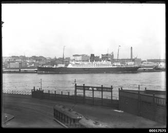 Cunard Liner FRANCONIA docked at West Circular Quay