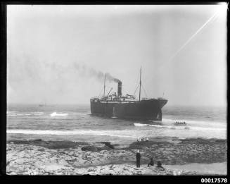 THODE FAGELUND aground near Cronulla Beach