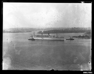 SS LURLINE entering Circular Quay