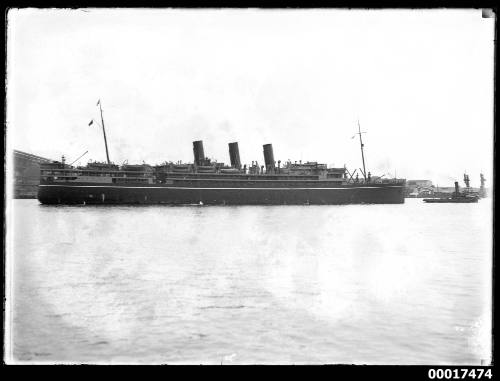 NARKUNDA being towed past Milsons Point