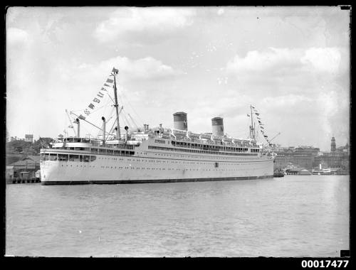 MARIPOSA moored at east Circular Quay