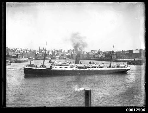 Liner KATOOMBA in Sydney Harbour