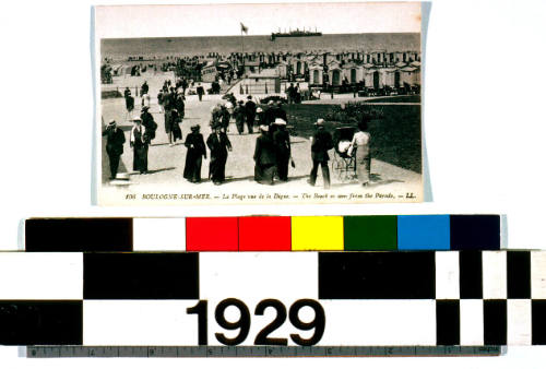 Boulogne-sur-Mer : La plage vue de la Digue : The beach as seen from the Parade