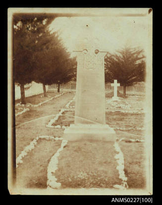 Tombstone with Celtic pattern